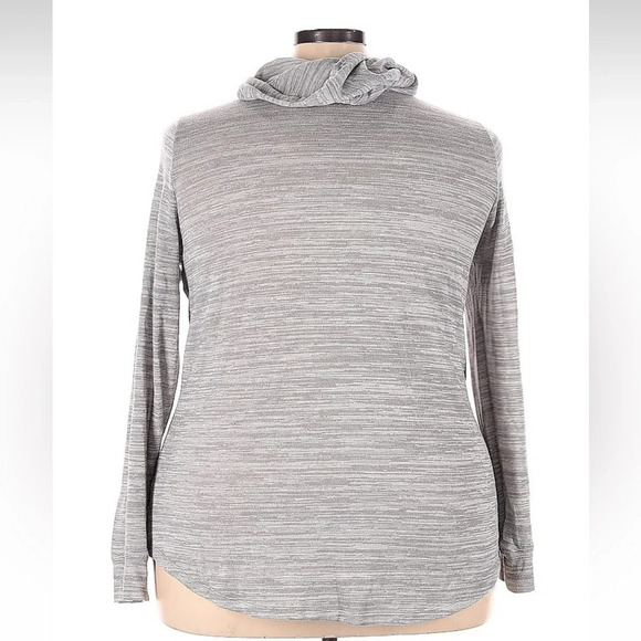 Torrid Light Grey Super Soft Plush Lace Inset Hoodie Plus Size 2X - Picture 3 of 6